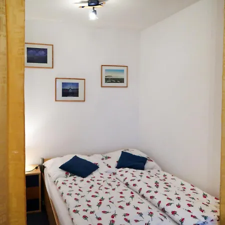 B 69 Apartment *